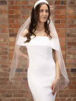 Perfect Bridal Single Tier Veils | Fingertip Veils*Single Tier Sparkly Glitter Tulle Fingertip Veil Ivory
