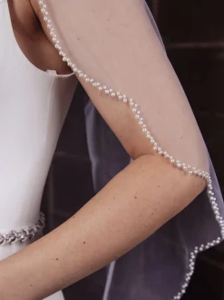 Perfect Bridal Single Tier Veils | Elbow Length Veils*Single Tier Scalloped Pearl Edge Short Veil Ivory
