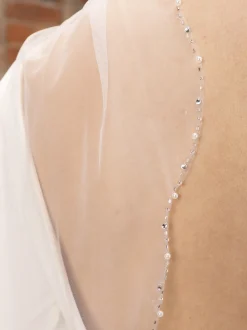 Perfect Bridal Single Tier Veils | Elbow Length Veils*Single Tier Pearl and Diamante Edge Short Veil Ivory