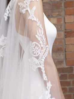 Perfect Bridal Single Tier Veils | Chapel Length & Cathedral Veils*Single Tier Ornate Lace Cathedral Veil Ivory