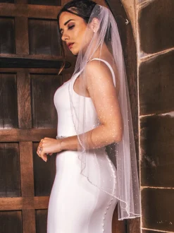 Perfect Bridal Single Tier Veils | Fingertip Veils*Single Tier Glitter Tulle Fingertip Veil Ivory