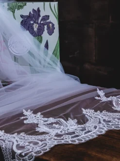 Perfect Bridal Single Tier Veils | Chapel Length & Cathedral Veils*Single Tier Cathedral Veil with Lace Train Ivory