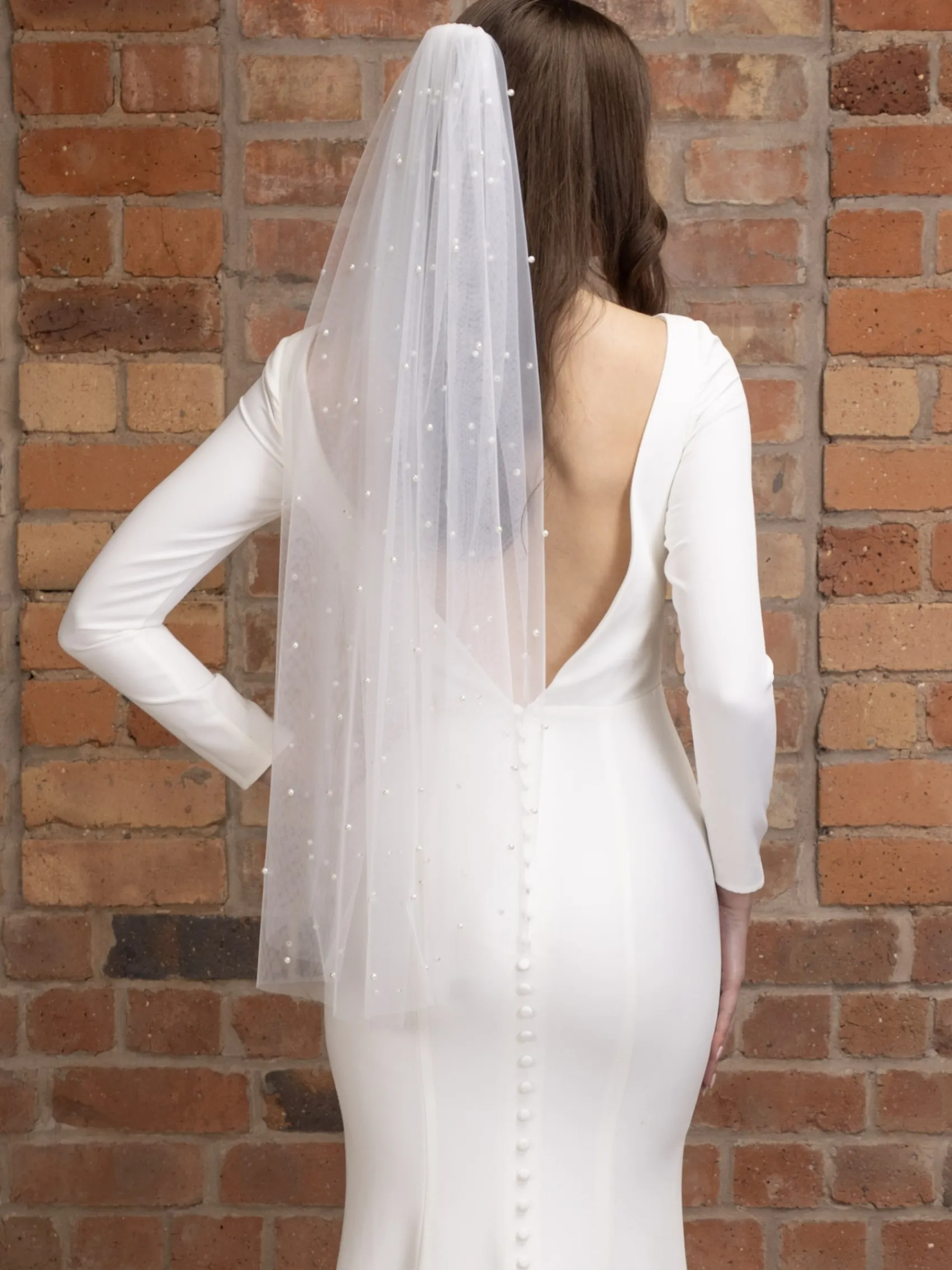 Perfect Bridal Chapel Length & Cathedral Veils | Floor Length Veils*Single Tier Cut Edge Scattered Pearl Veil Ivory