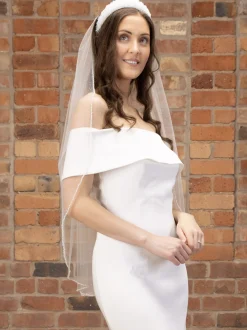 Perfect Bridal Single Tier Veils | Fingertip Veils*Single Tier Glitter Tulle Fingertip Veil Ivory