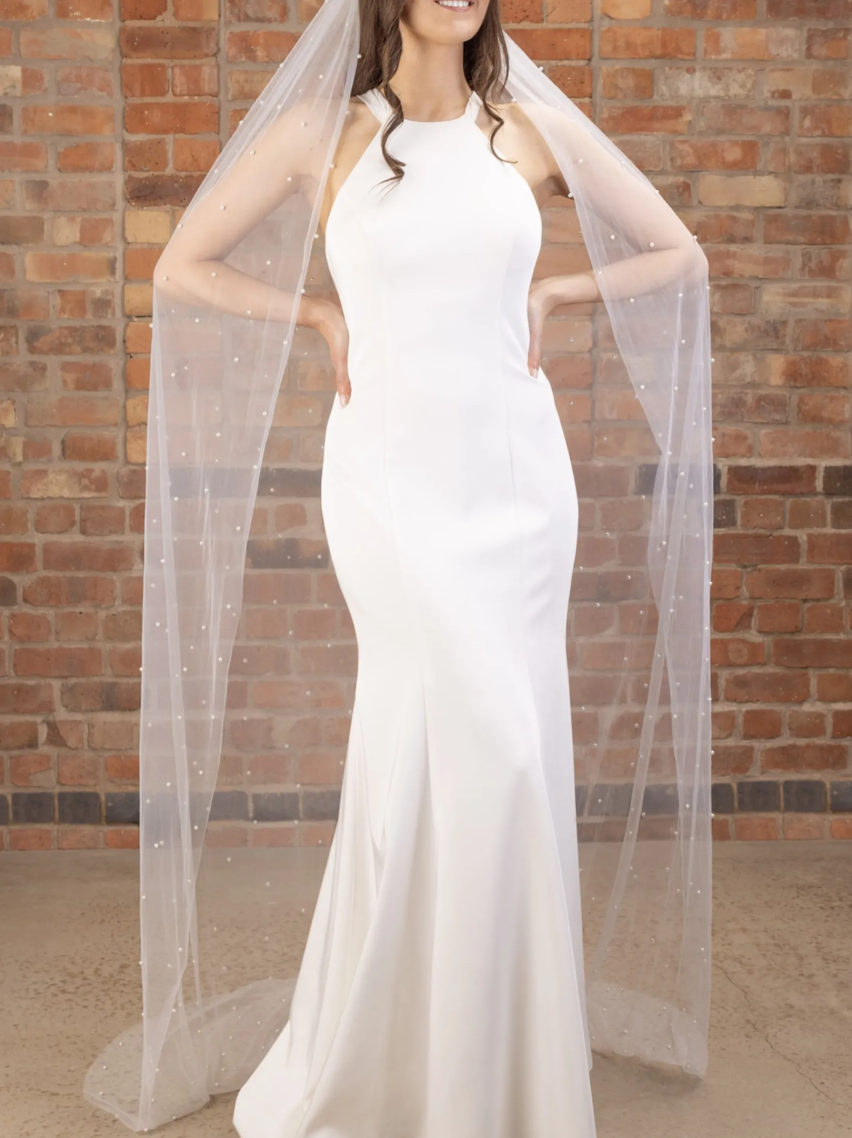 Perfect Bridal Chapel Length & Cathedral Veils | Floor Length Veils*Single Tier Cut Edge Scattered Pearl Veil Ivory