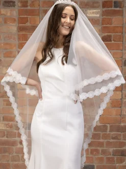 Perfect Bridal Two Tier Veils | Chapel Length & Cathedral Veils*Two Tier Delicate Lace Edge Cathedral Veil Ivory