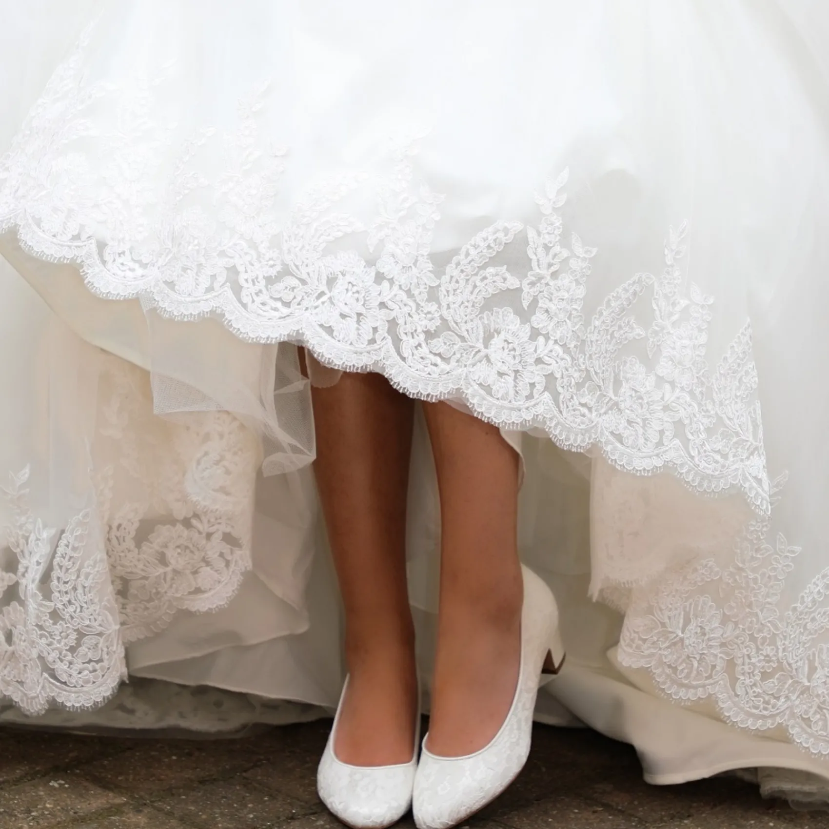 Perfect Bridal Wedding Shoes | Low Heel*Melanie Lace Block Heel Court Shoes (Wide Fit) Ivory