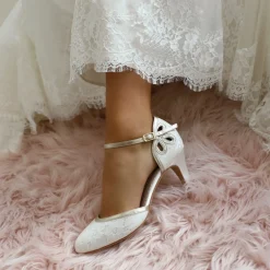 Perfect Bridal Wedding Shoes | Mid Heel*Nina Ivory Lace and Gold Ankle Strap Shoes Ivory/ Gold