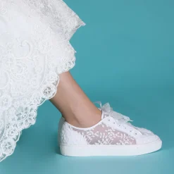 Perfect Bridal Wedding Shoes | Lace Wedding Shoes*Oakley Embroidered Lace Wedding Trainers Ivory