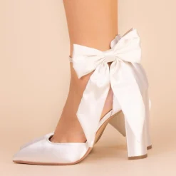 Perfect Bridal Shoe Jewellery | Shoe Clips*River Satin Large Bow Shoe Clips Ivory