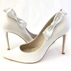 Perfect Bridal Bride Gifts | Shoe Jewellery*Rowan Dyeable Satin Bow Shoe Clips Ivory