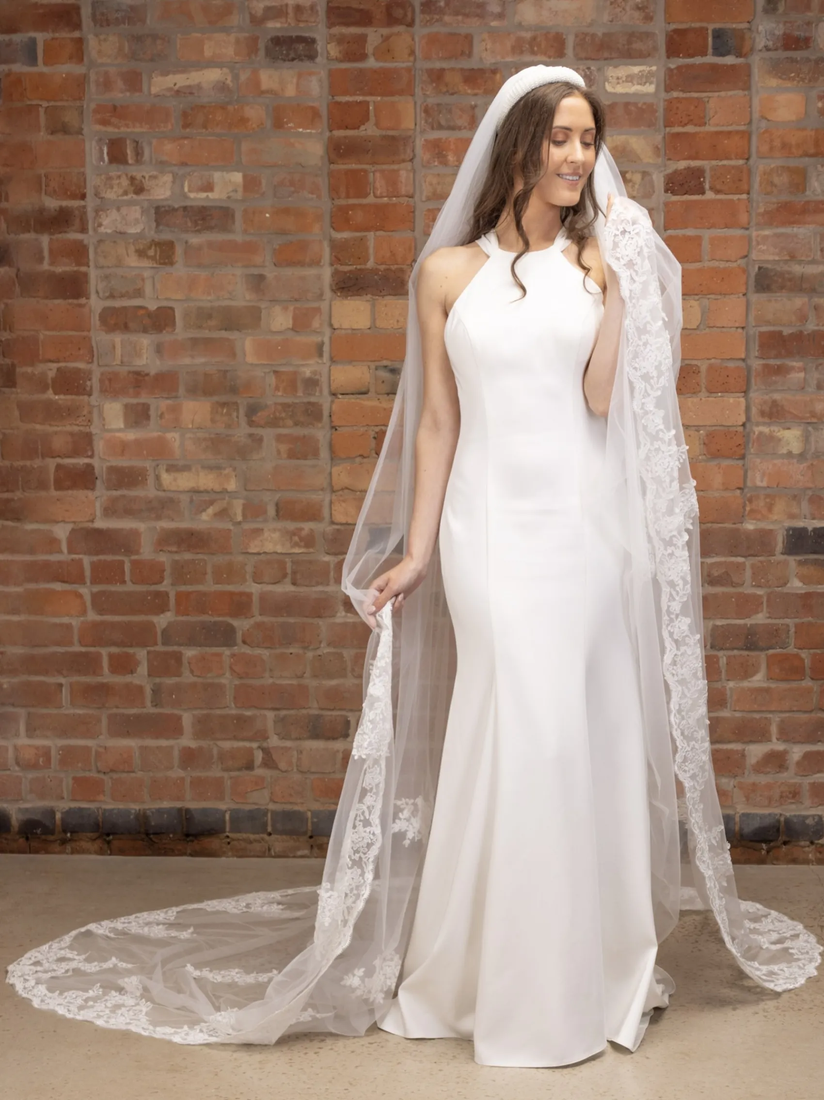 Perfect Bridal Single Tier Veils | Chapel Length & Cathedral Veils*Single Tier Corded Lace Cathedral Veil with Motifs Ivory