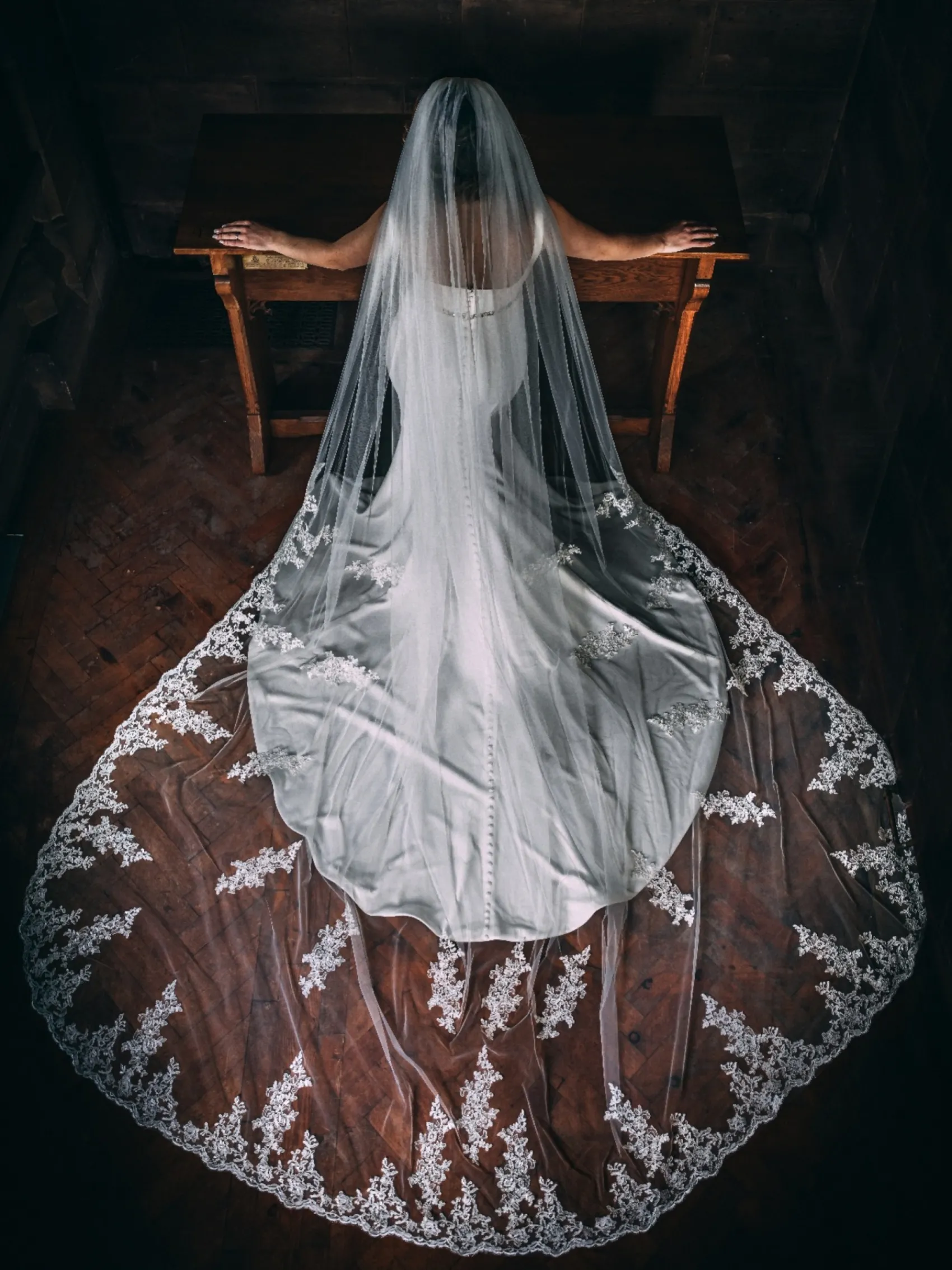Perfect Bridal Single Tier Veils | Chapel Length & Cathedral Veils*Single Tier Corded Lace Cathedral Veil with Motifs Ivory