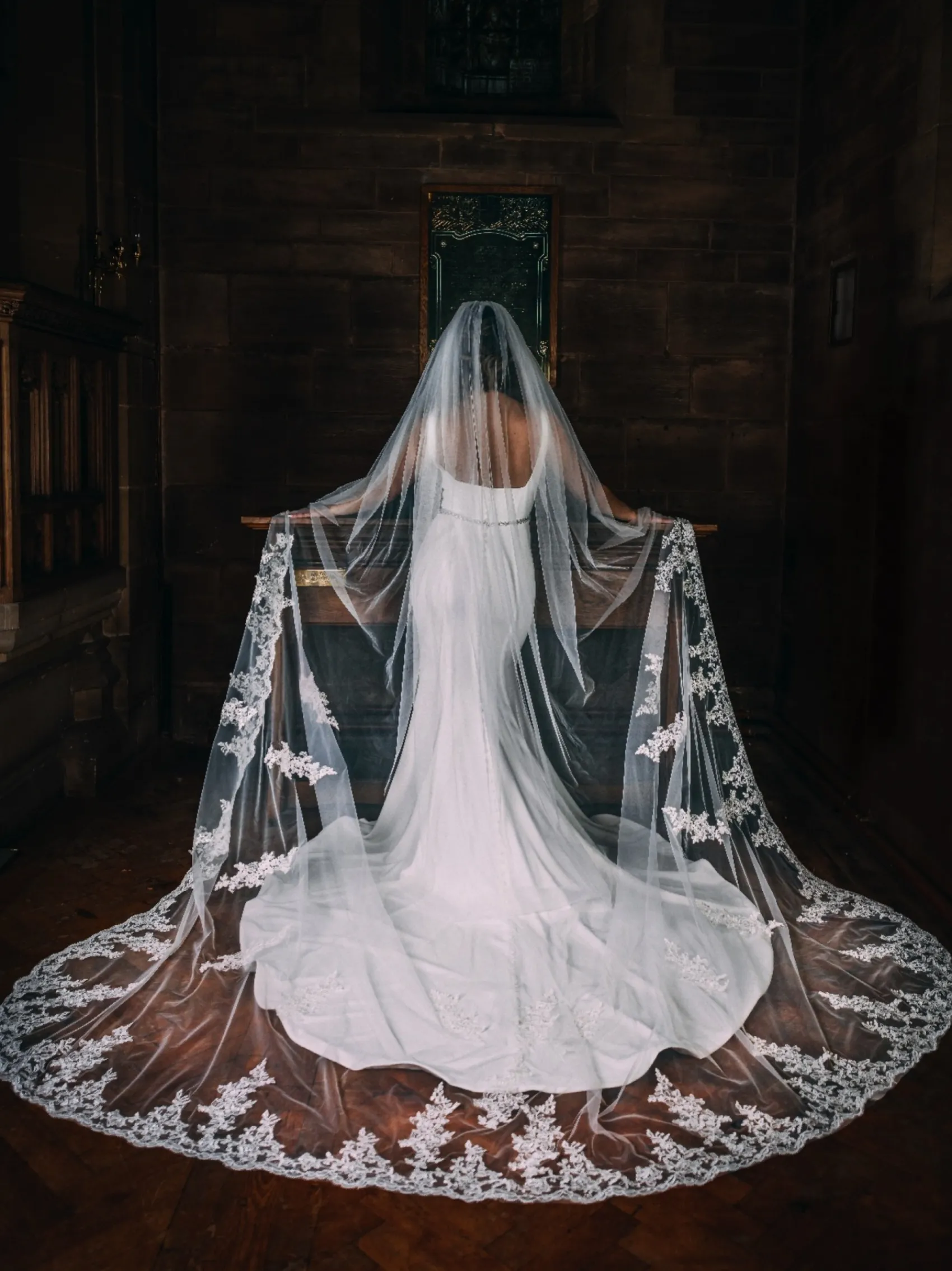 Perfect Bridal Single Tier Veils | Chapel Length & Cathedral Veils*Single Tier Corded Lace Cathedral Veil with Motifs Ivory