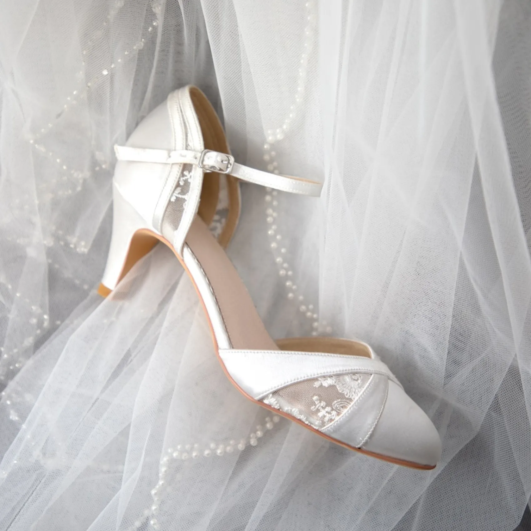 Perfect Bridal Wedding Shoes | Mid Heel*Susie Dyeable Lace Ankle Strap Wedding Shoes Ivory