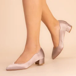 Perfect Bridal Wedding Guest Shoes | Mother Of The Bride Shoes*Sutton Satin Low Block Heel Court Shoes Mocha