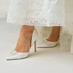 Perfect Bridal Wedding Shoes | High Heel*Pippa Dyeable Satin Pearl Brooch High Heel Court Shoes Ivory