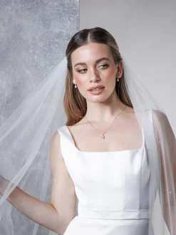 Rainbow Club Single Tier Veils | Chapel Length & Cathedral Veils*Avalanche Scattered Pearl Long Veil Ivory