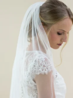 Rainbow Club Single Tier Veils | Fingertip Veils*Cheerfulness Single Tier Veil with Scattered Diamantes Ivory