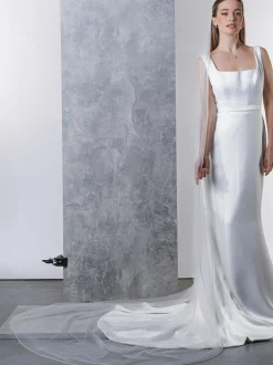 Rainbow Club Single Tier Veils | Chapel Length & Cathedral Veils*Elderflower Pearl Edge Long Veil Ivory