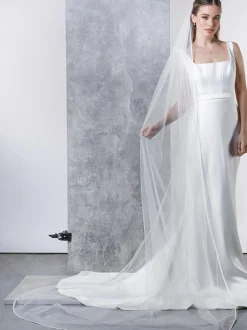 Rainbow Club Single Tier Veils | Chapel Length & Cathedral Veils*Snapdragon Single Tier Satin Edge Chapel Veil Ivory