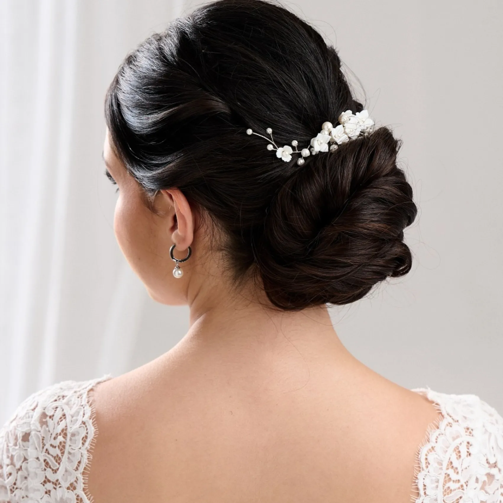 Lace & Favour Pearl Hair Accessories | Silver Hair Accessories*Skye Porcelain Flowers and Pearl Hair Comb (Silver) Ivory/ Silver