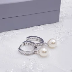 Lace & Favour Bridesmaid Gifts | Bride Gifts*Tahiti Silver Pearl Drop Crystal Huggie Hoop Earrings Ivory/ Silver