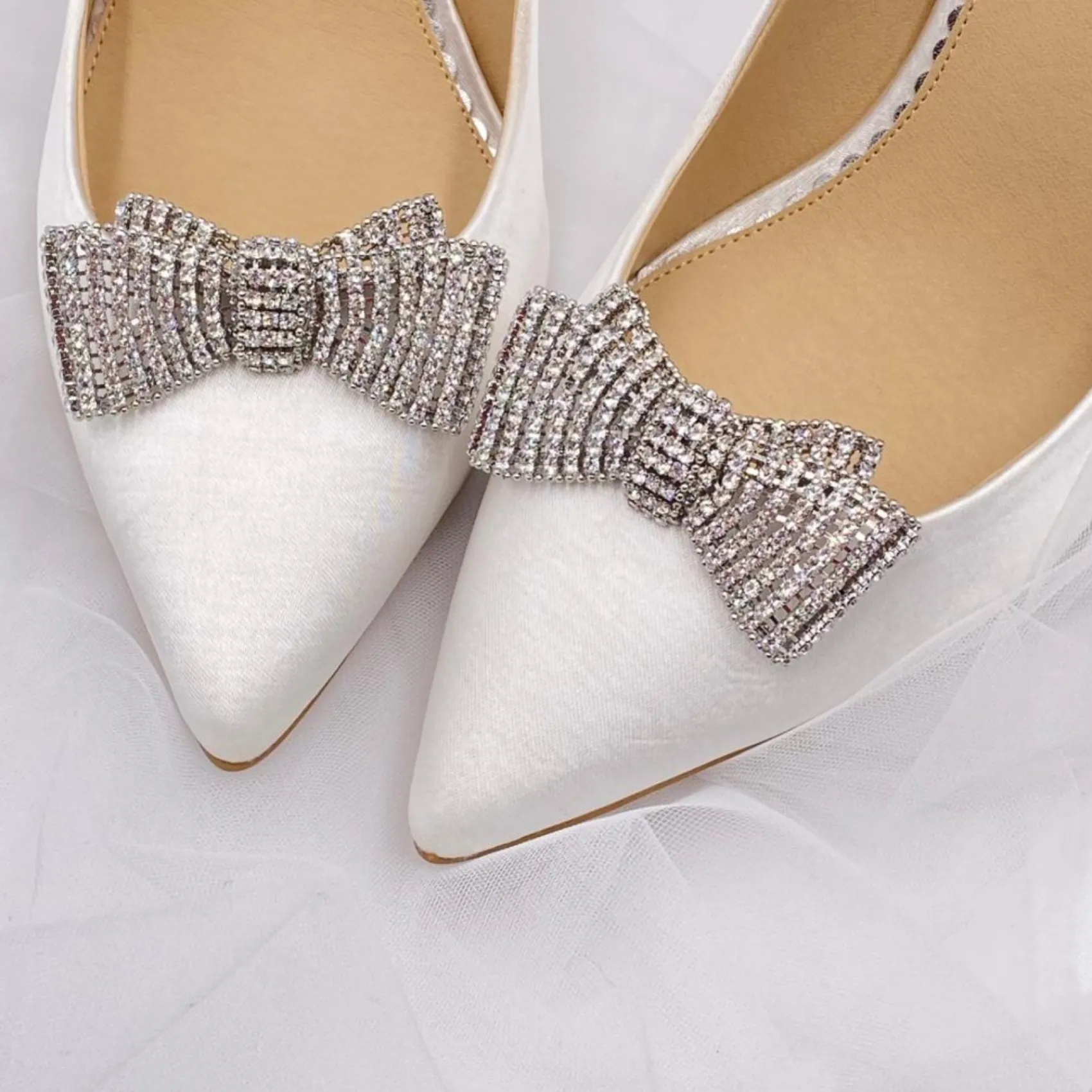 Lace & Favour Bride Gifts | Shoe Jewellery*Tiffany Silver Diamante Bow Shoe Clips