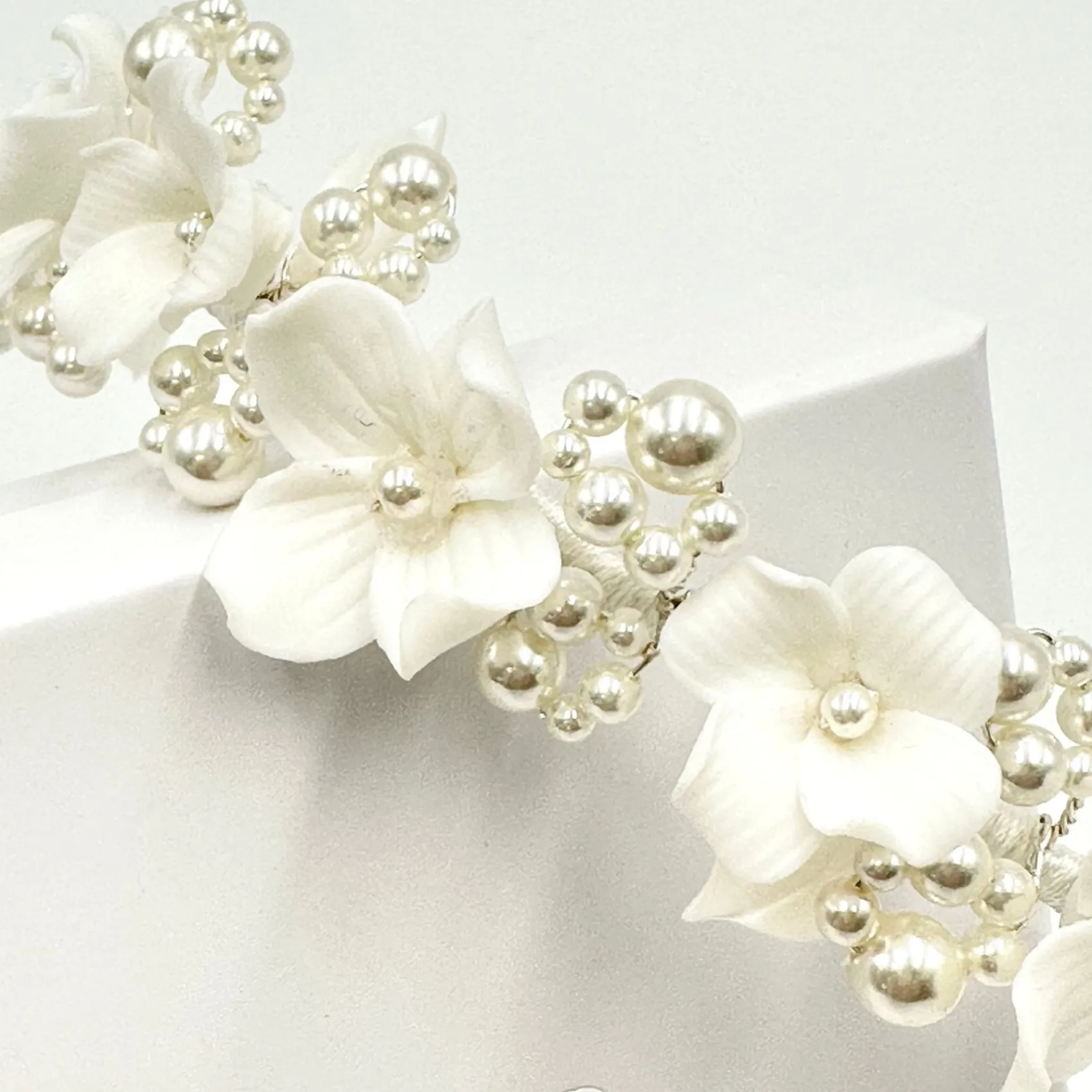 Beads & Beyond Pearl Hair Accessories | Silver Hair Accessories*Trinity Ivory Ceramic Flower and Pearl Wedding Headband Ivory/ Silver