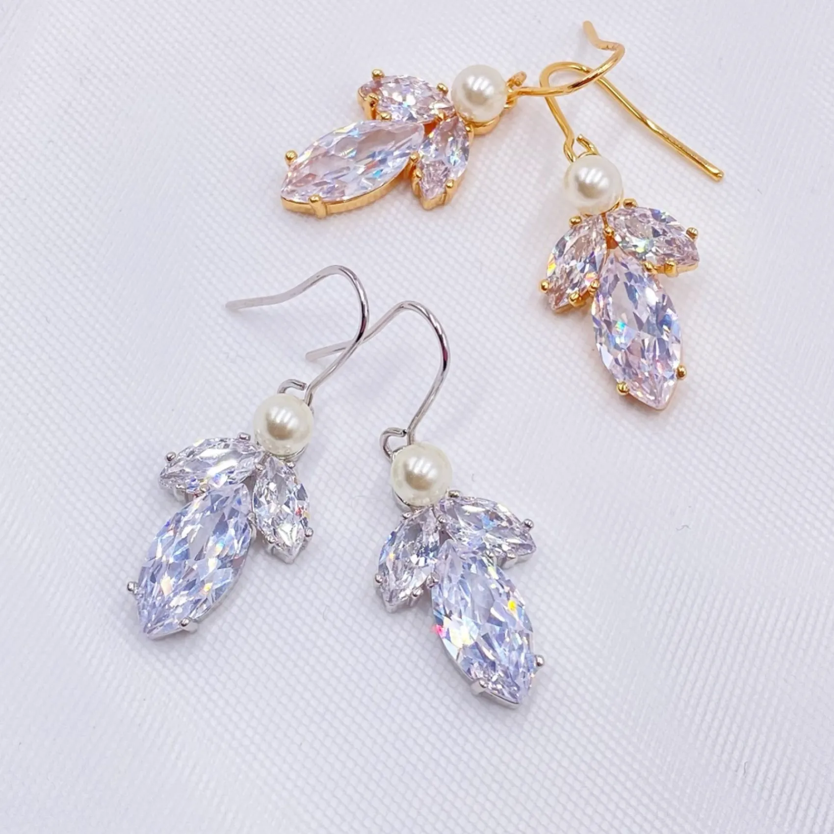 Lace & Favour Bride Gifts | Silver Wedding Jewellery*Vermont Silver Pearl and Crystal Drop Earrings Ivory/ Silver