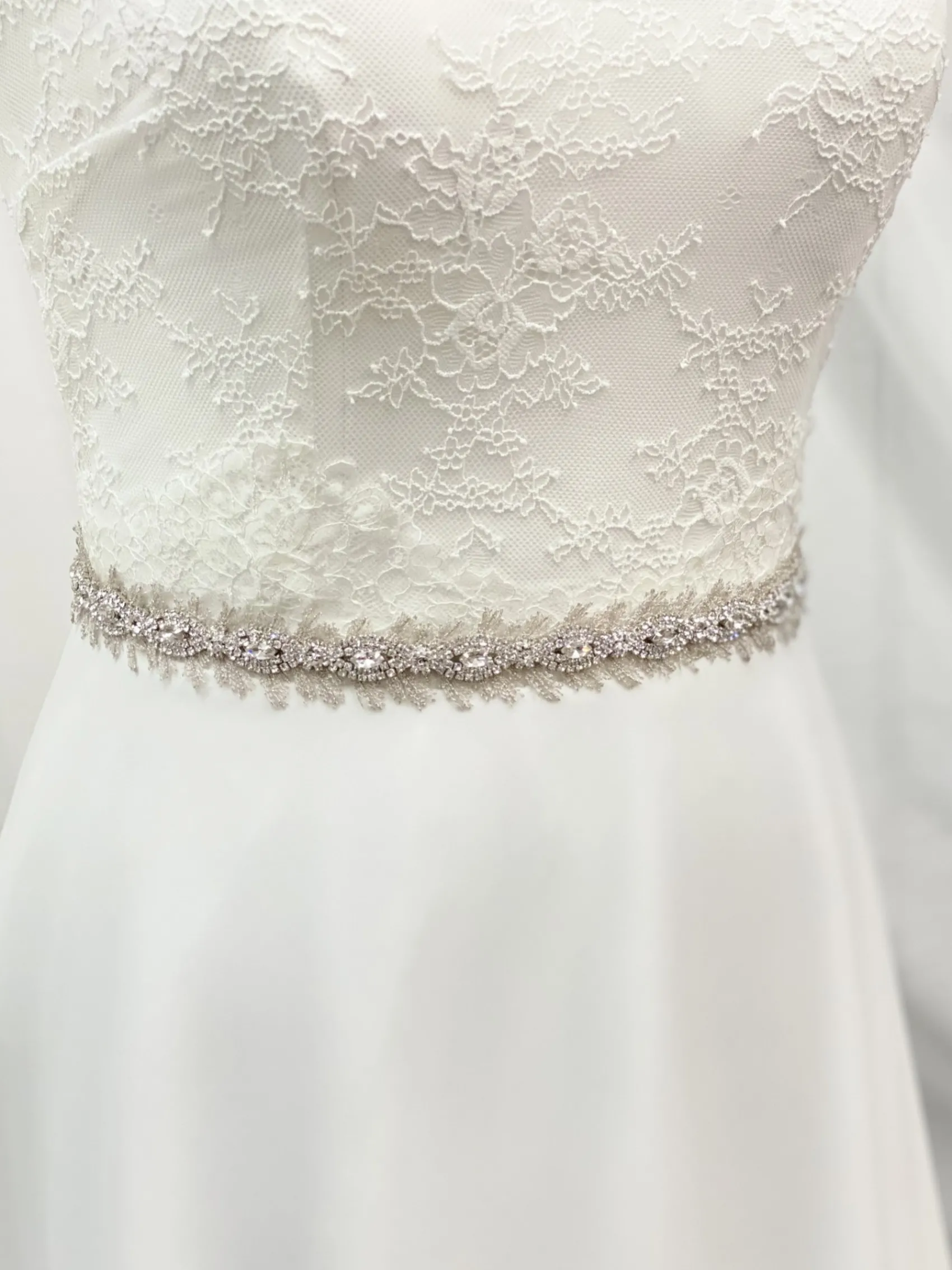 Beads & Beyond Wedding Dress Belts*Wentworth Vintage Inspired Crystal and Feather Bridal Belt